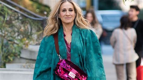 carrie bradshaw satin baguette